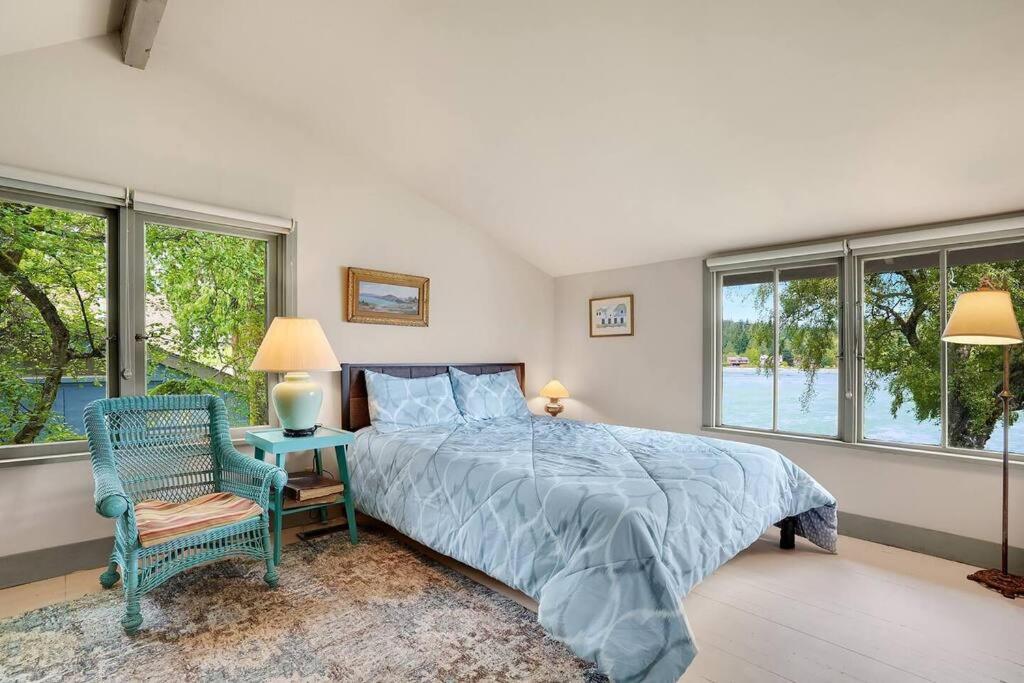 Murden Cove Waterfront Retreat: 3Br Oasis & Kayaks Villa Bainbridge Island Eksteriør billede