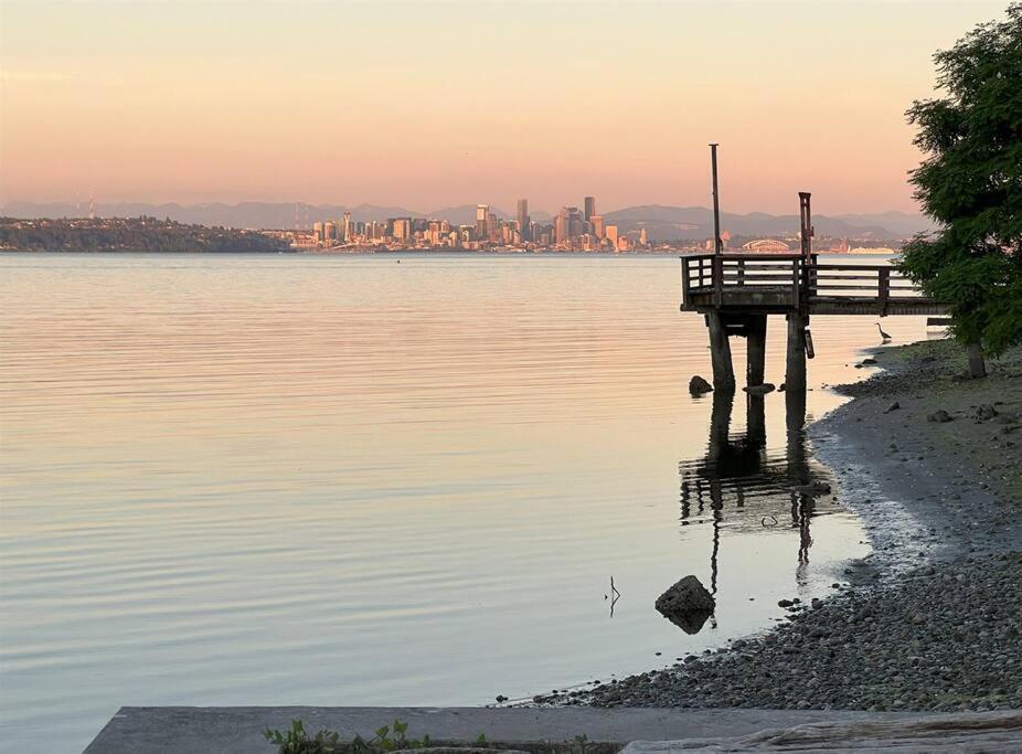 Murden Cove Waterfront Retreat: 3Br Oasis & Kayaks Villa Bainbridge Island Eksteriør billede